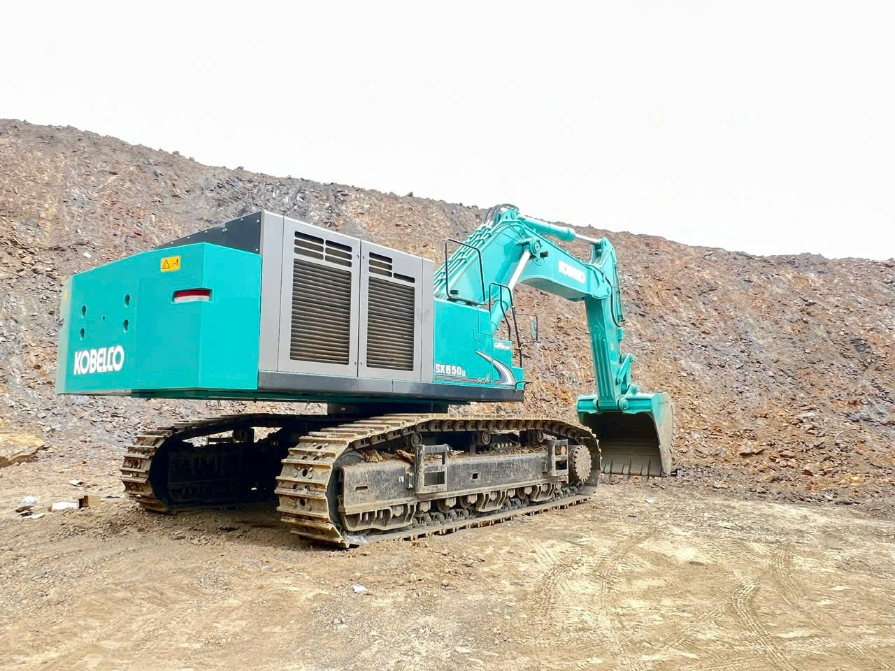 máy xúc kobelco 850 máy xúc kobelco 850