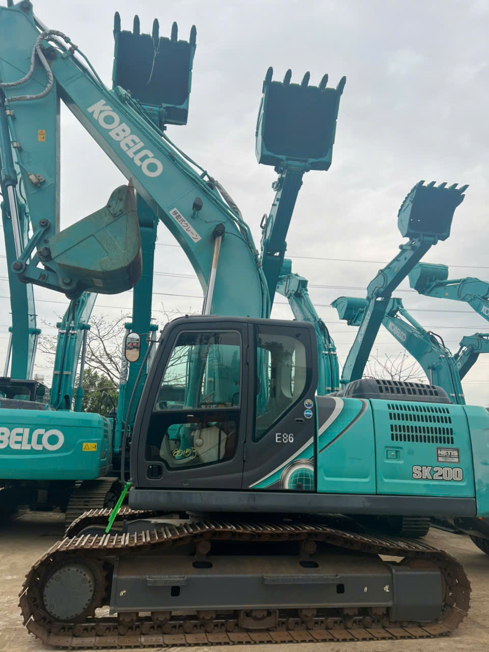 máy đào cũ kobelco sk200-10 đời 2017 tại kho miền bắc máy đào cũ kobelco sk200-10 đời 2017 tại kho miền bắc